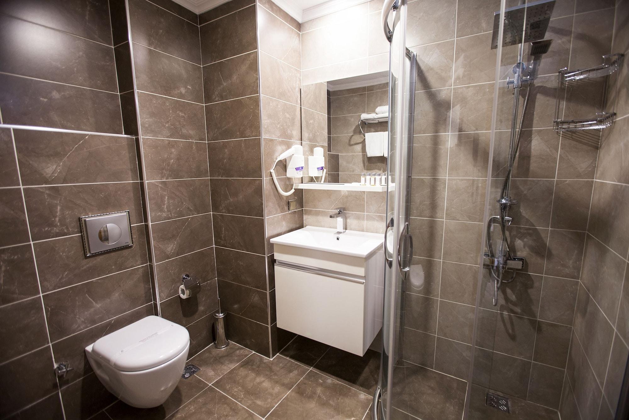 The Rise Aron Business Hotel Merter Istanbul Bagian luar foto