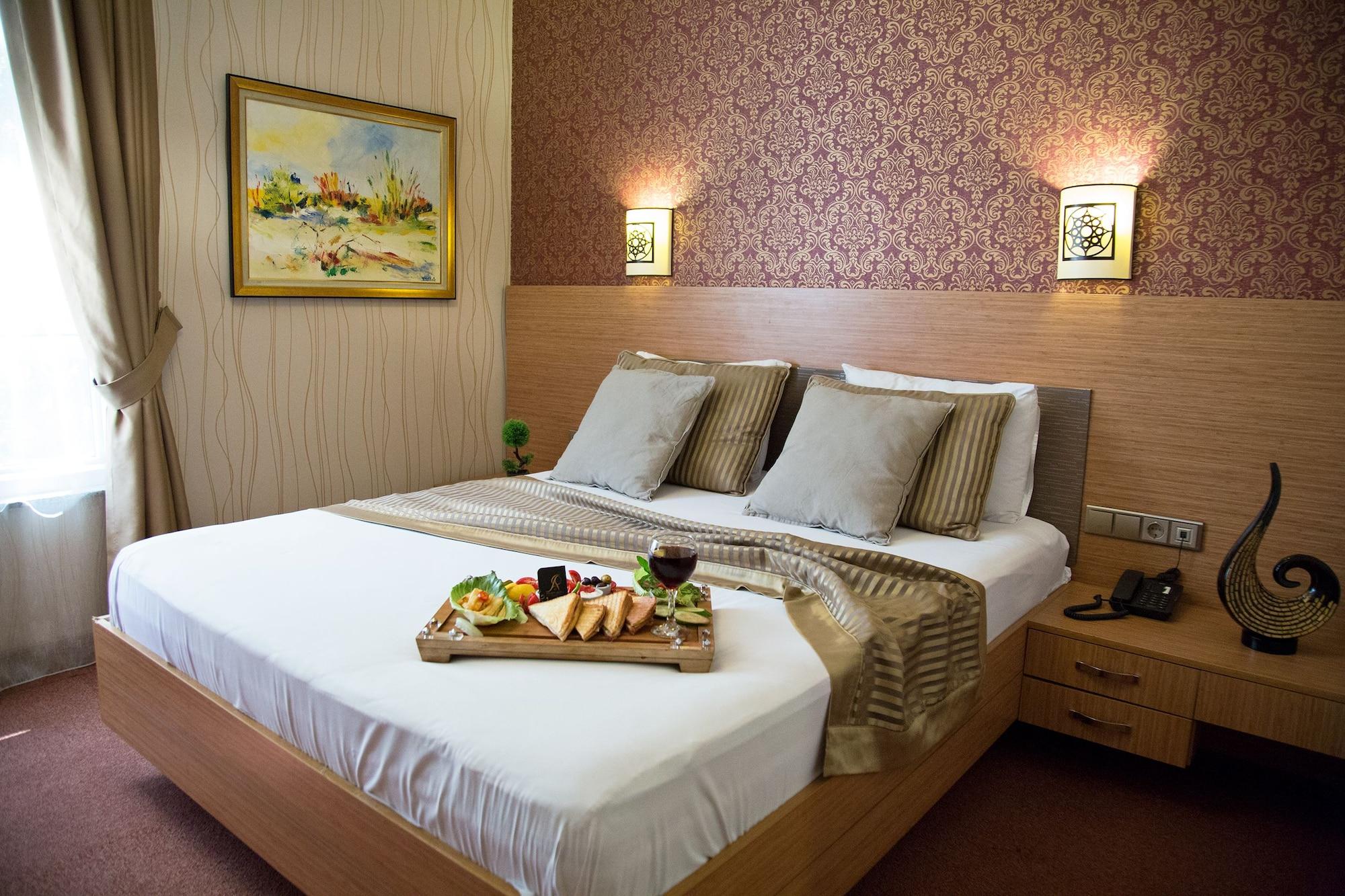 The Rise Aron Business Hotel Merter Istanbul Bagian luar foto