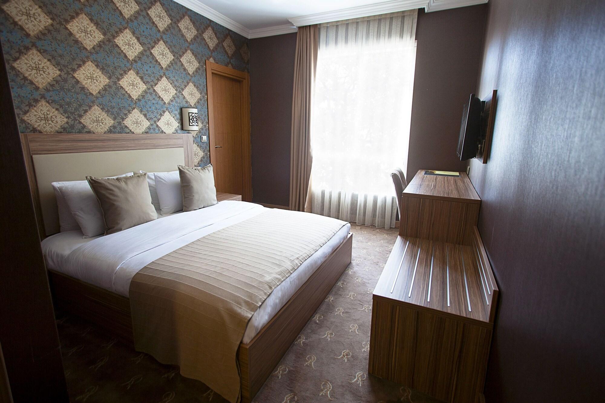 The Rise Aron Business Hotel Merter Istanbul Bagian luar foto